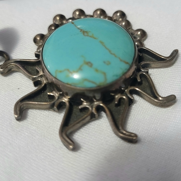 • turquoise pendant • - Picture 3 of 4